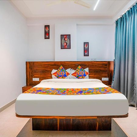 Pimpri-Chinchwad Fabhotel Crystal Inn - Nr Suvarndeep Chowk מראה חיצוני תמונה