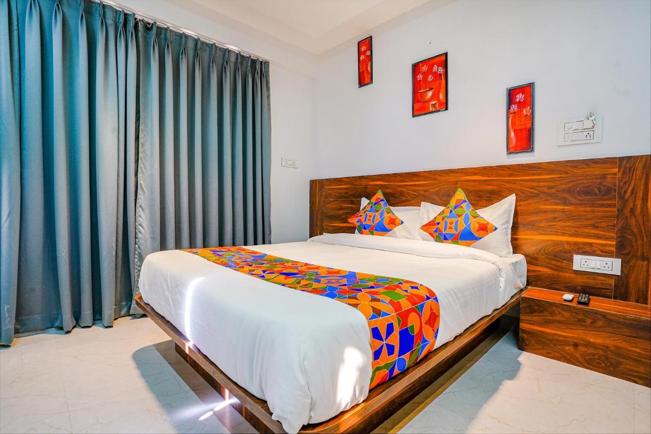 Pimpri-Chinchwad Fabhotel Crystal Inn - Nr Suvarndeep Chowk מראה חיצוני תמונה