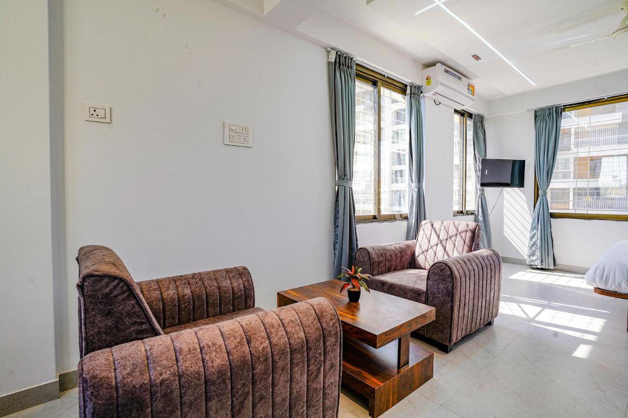 Pimpri-Chinchwad Fabhotel Crystal Inn - Nr Suvarndeep Chowk מראה חיצוני תמונה